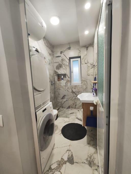 Starlight Downtown Apartment Tirana Eksteriør billede
